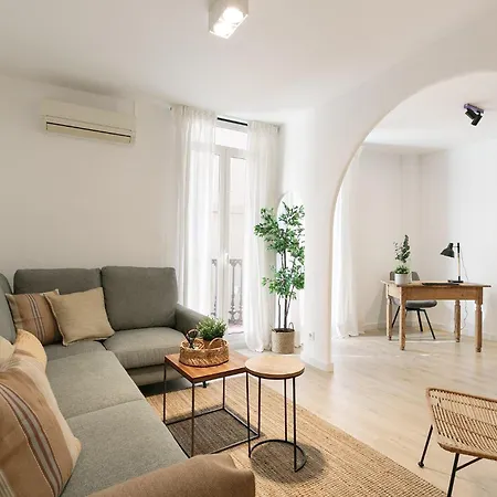 Cathedral Ramblas Apartment Barcelona